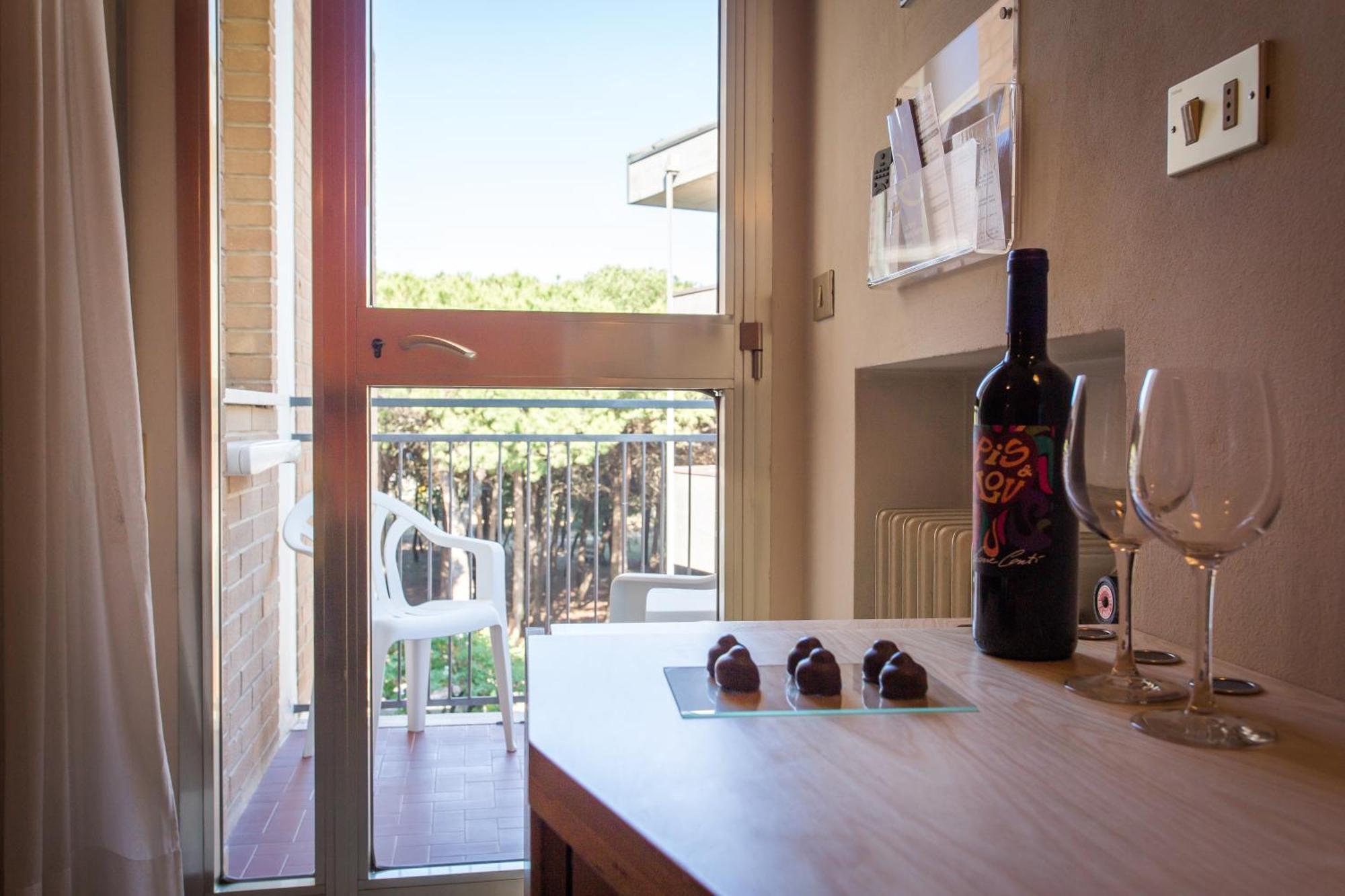 Hotel Antares Cervia Cameră foto