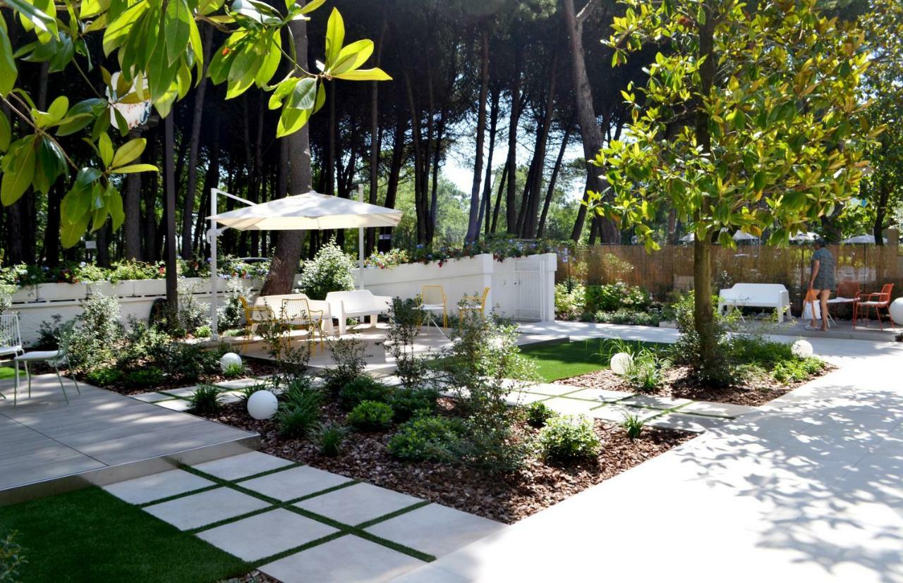 Hotel Antares Cervia Exterior foto